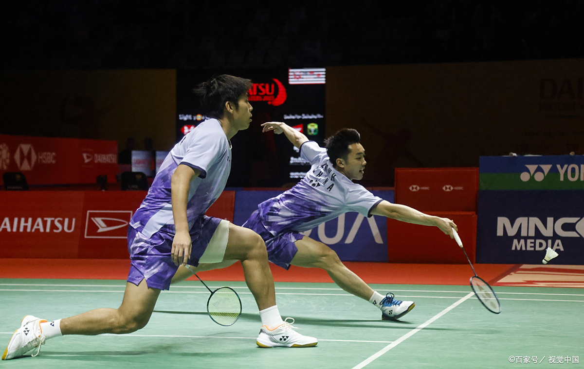 爱游戏入口-关于羽毛球附加赛上演强强对话，北城猎隼队逆转关东银狐队，团队配合流畅；宿敌对话再升级的信息