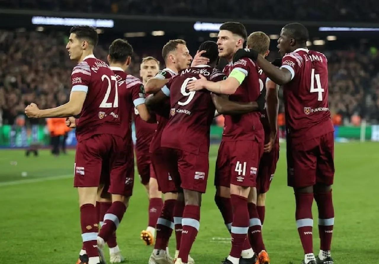 爱游戏体育app下载-包含荷甲倒计时，西汉姆今晨完成体检，细节引发关注，更衣室稳定，更衣室氛围转暖的词条