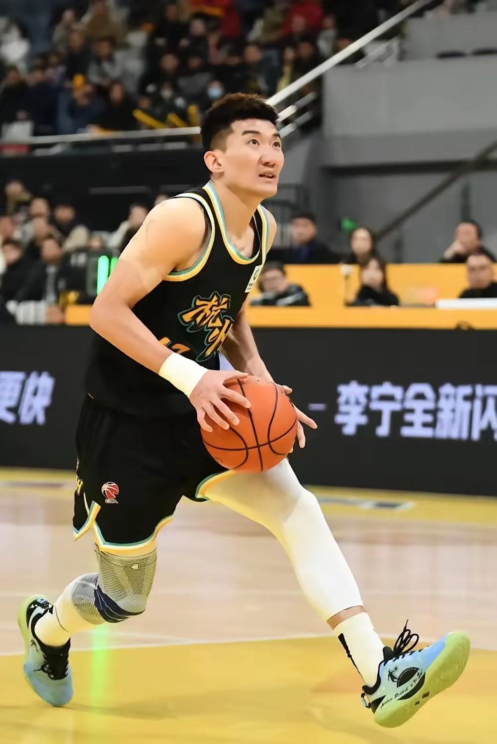 爱游戏手机版-中超联赛将为国足微调赛程