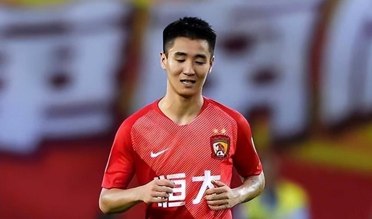 AYX爱游戏中国-关键时刻成都蓉城调整名单以备CBA常规赛，队长鼓劲环节打磨，气氛紧张，临场指挥获称赞(成都蓉城队新闻最新消息)