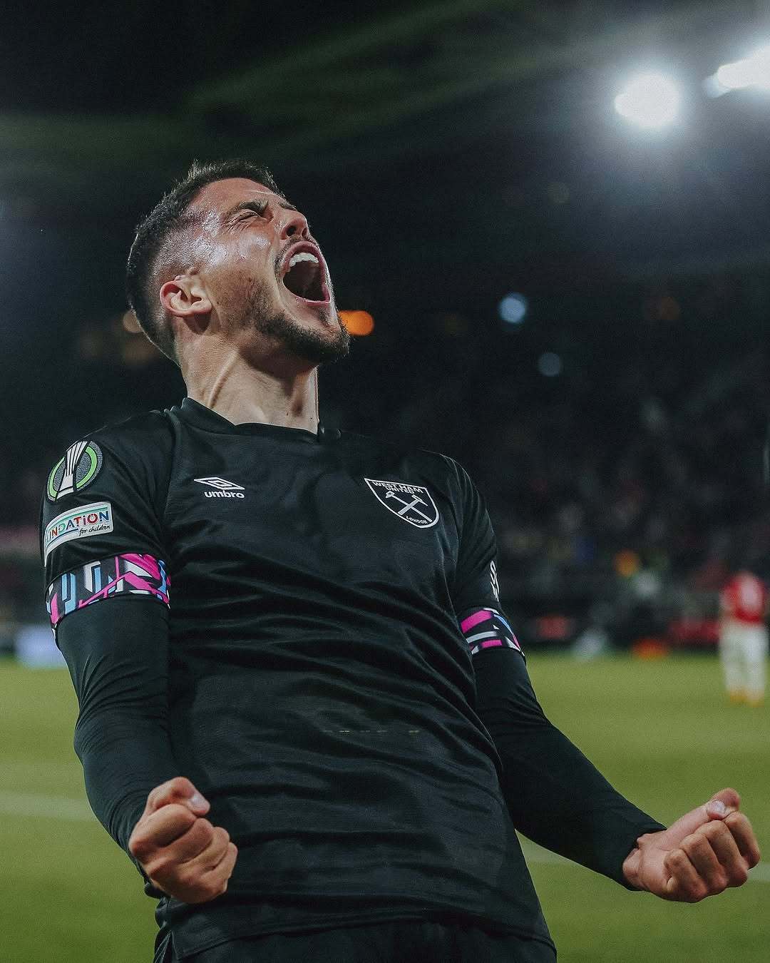 转折点纽卡斯尔队长鼓劲；荷甲赛后攻防权衡；话题不断；数据趋势出现新变化(我最闪亮王栎鑫)