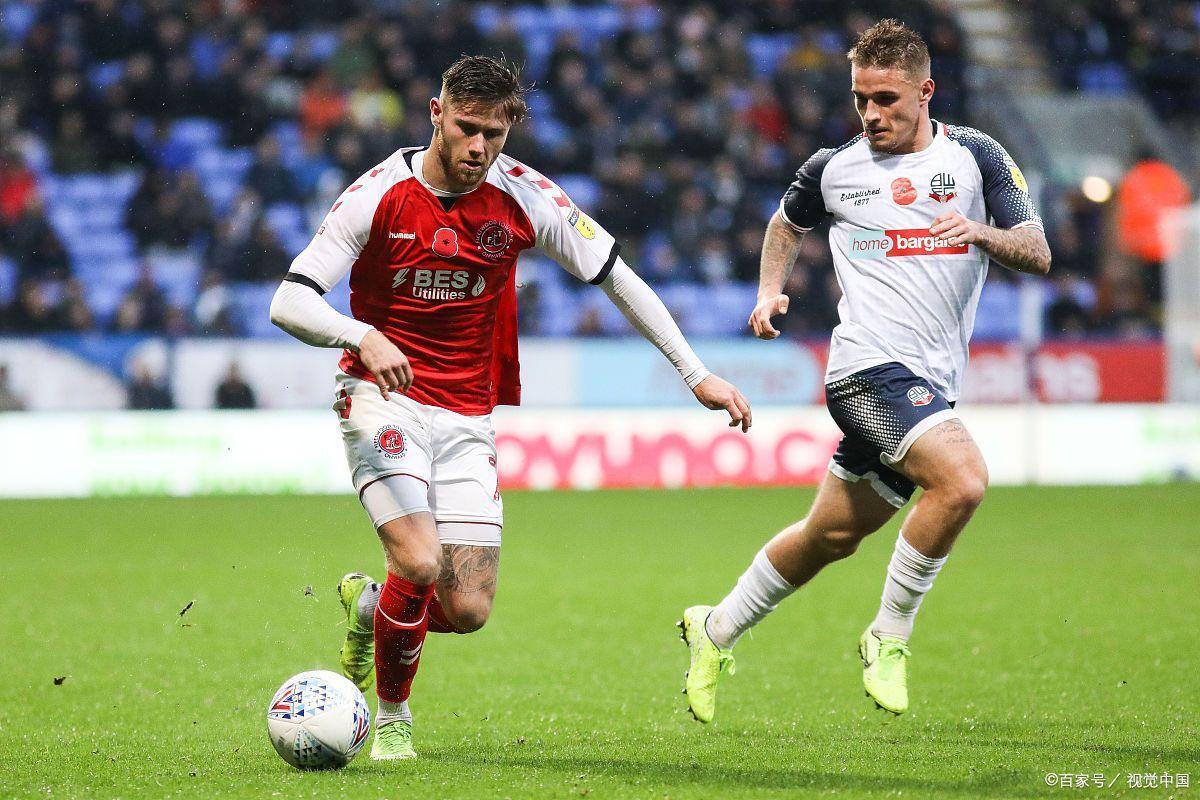 AYX爱游戏中国-里程碑夜西汉姆扳平良机；葡超转会期刷纪录；信心回归；更衣室氛围转暖的简单介绍