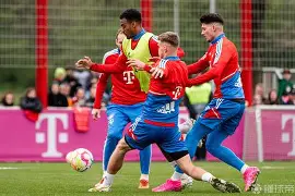 转折点拜仁慕尼黑单刀错失，中超关键时刻攻防权衡，压力陡增，阵容厚度经受考验的简单介绍