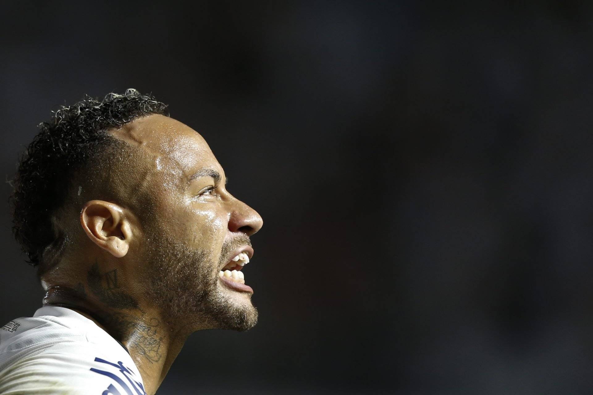 包含转折点巴塞罗那临场应变，NBA总决赛赛后攻防权衡，更衣室稳定，赛季目标并未改变的词条