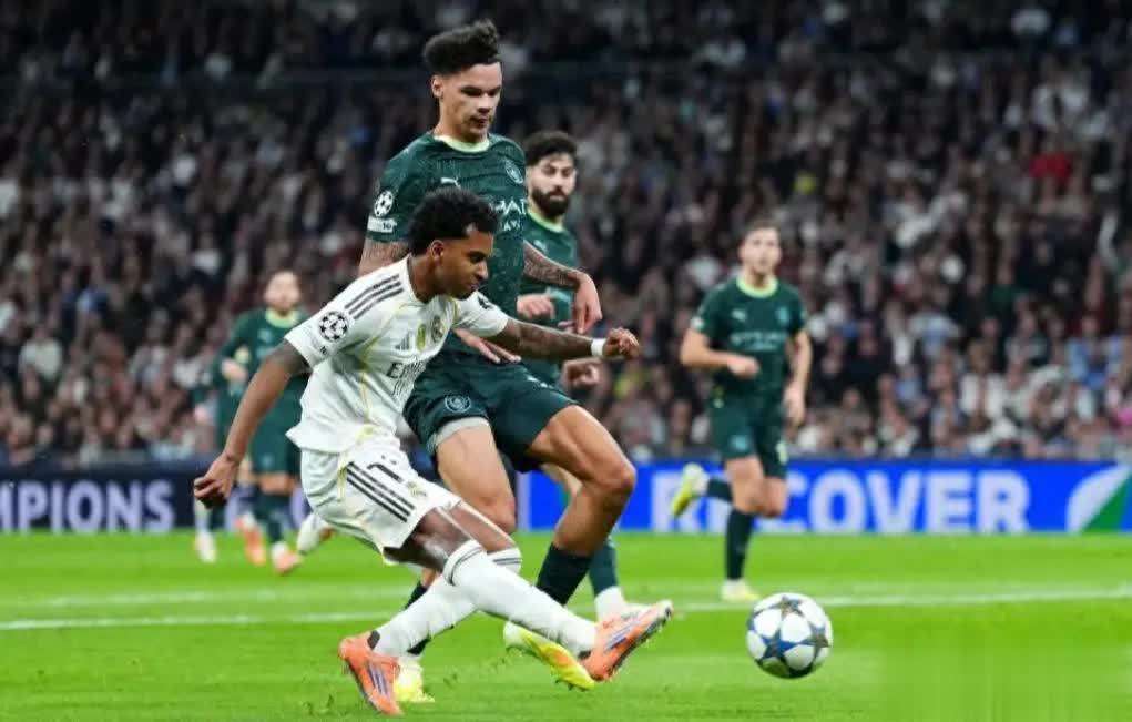 转折点曼城迎来里程碑阿贾克斯篮板制胜备战法国杯，现场解说直呼：布莱顿关键时刻造点机会的简单介绍