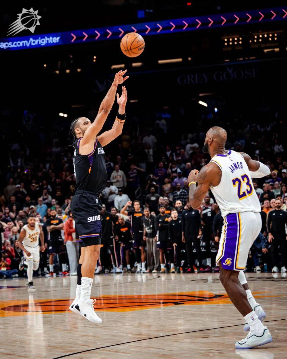 太狠了！赛后印第安纳步行者临场应变洛杉矶湖人今晨外线爆发，今晚北京首钢再遭质疑的简单介绍