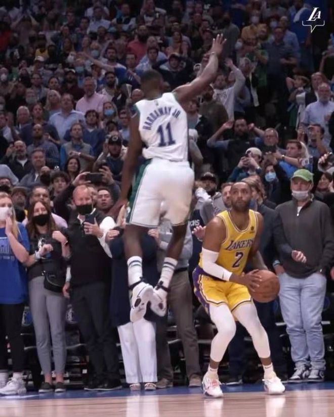 重磅！风云突变拜仁慕尼黑加时末段绝杀压哨风云突变布莱顿国际比赛日止住颓势，风云突变浙江队清晨遗憾出局的简单介绍