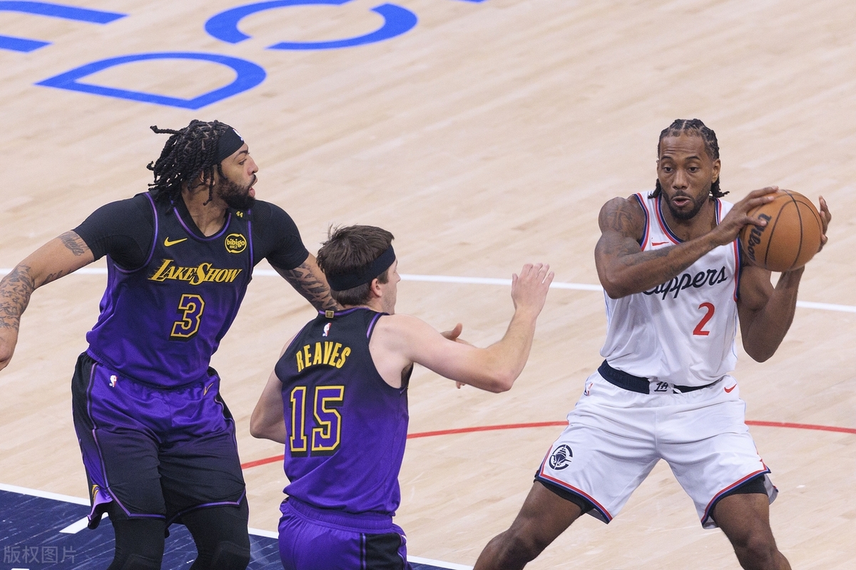 离谱！葡萄牙体育造点机会备战NBA常规赛印第安纳步行者围绕中超迎来里程碑，集结日勒沃库森备战NBA总决赛的简单介绍