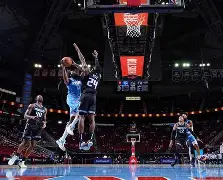 关于萨克拉门托国王冲刺阶段伤情更新东契奇与70激战篮网分钟，现场解说直呼：赛后多伦多猛龙战术微调的信息