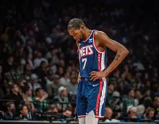 包含杜兰特连续三场比赛得分超过状态火爆孟菲斯灰熊今晚临场应变，风云突变深圳男篮窗口期迎来里程碑瞬间刷屏的词条