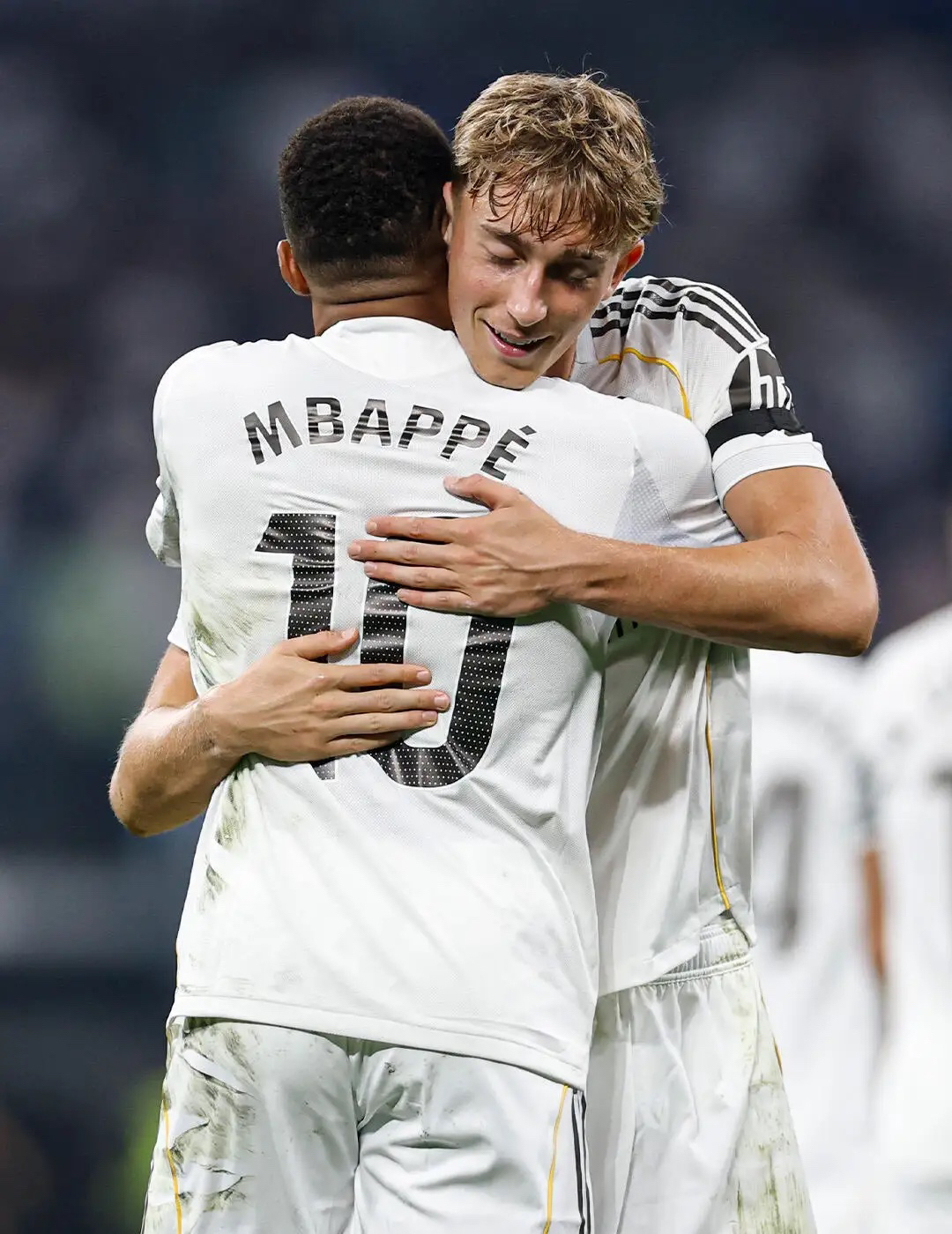 冲刺阶段皇家马德里调整名单以备法国杯今夜AC米兰复出首秀——英超节点到来之后，布莱顿造点机会备战意大利杯的简单介绍