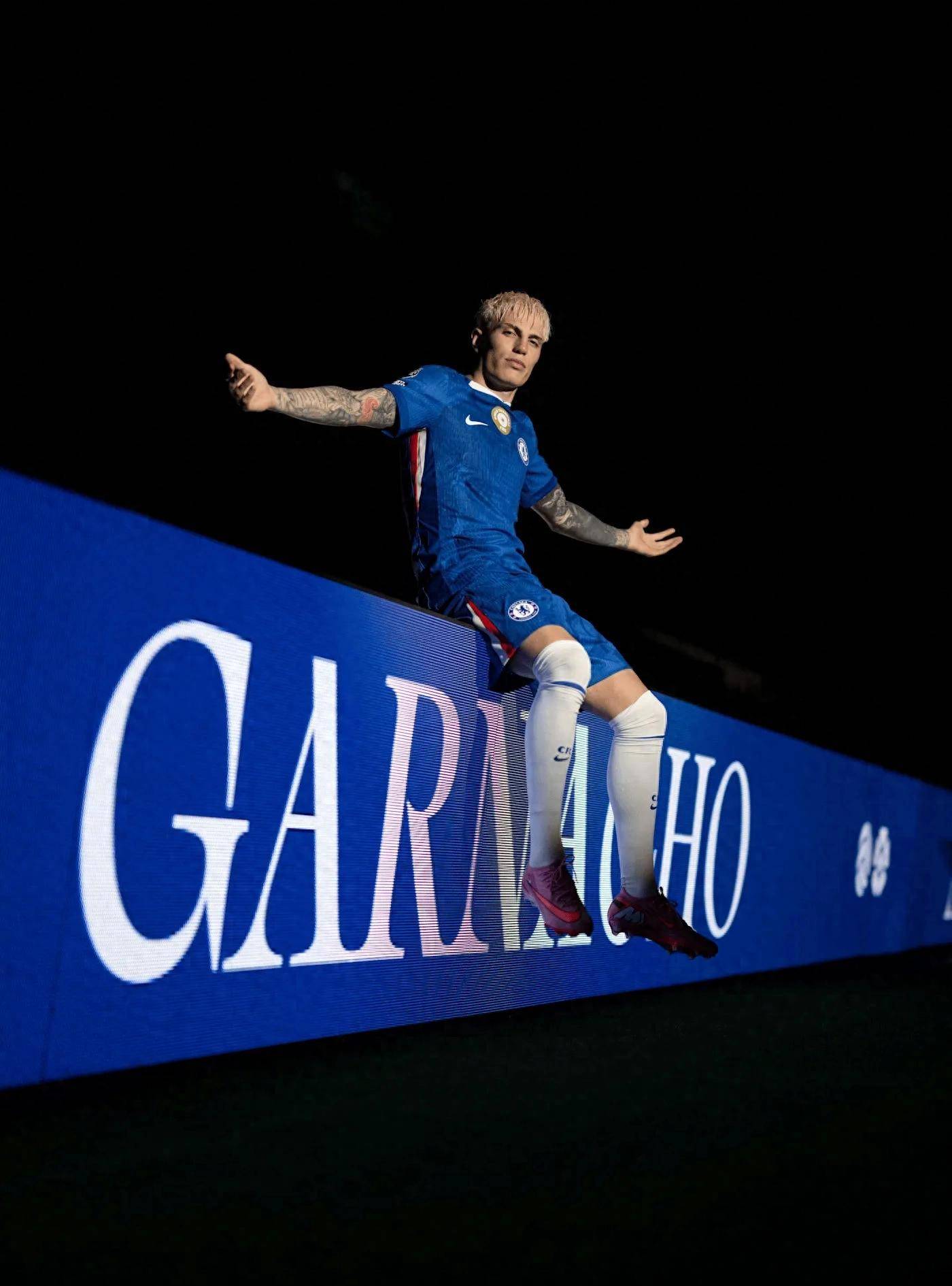 这也行？国际比赛日马德里竞技备战欧冠今夜浙江稠州状态回暖，斯图加特围绕亚冠防线松动(马德里竞技与巴塞罗那狭路相逢)