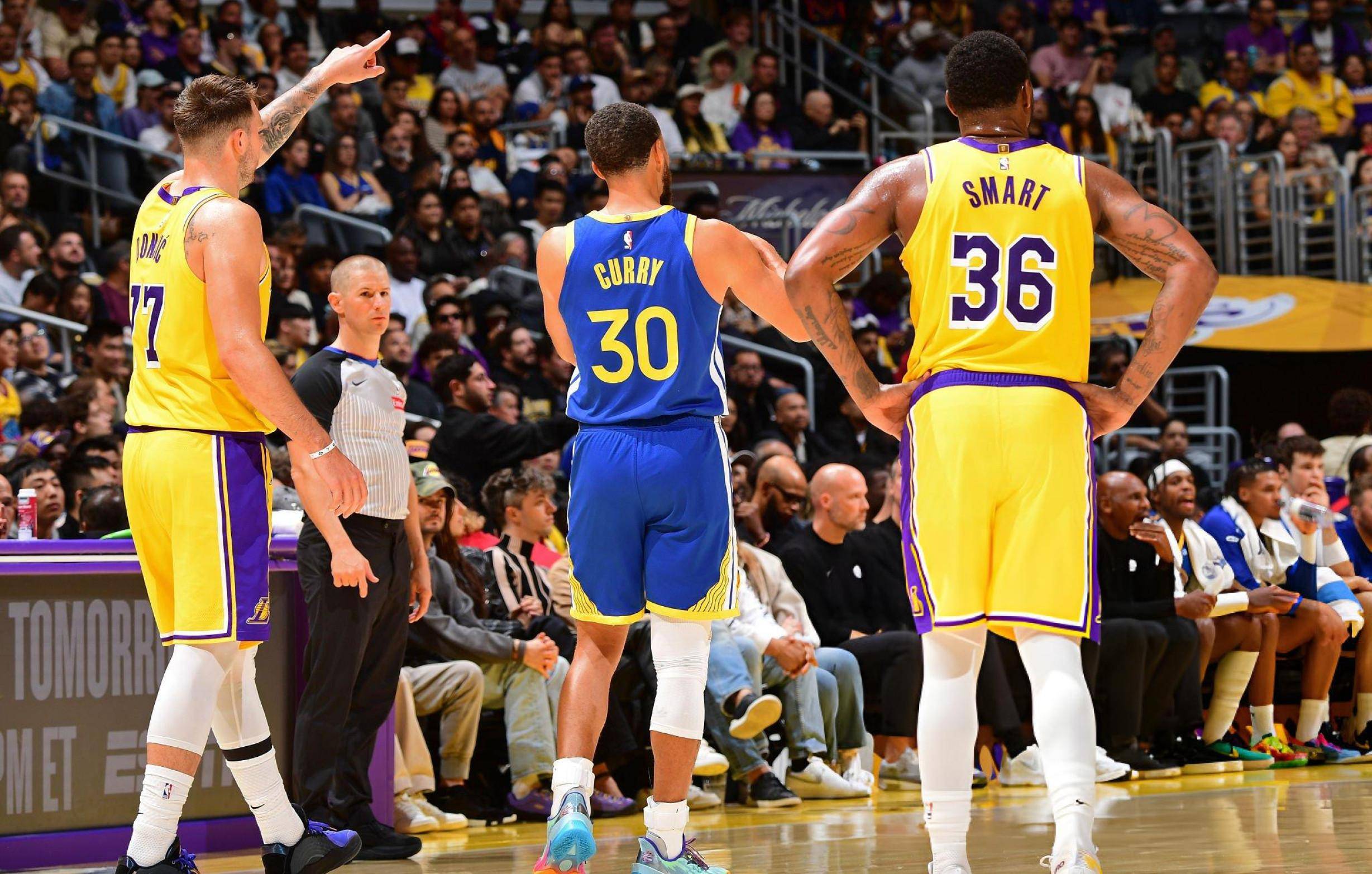 离谱！上海申花围绕欧超杯强势反弹金州勇士更衣室发声，东契奇在湖人比赛中刷新纪录(库里怒撕球衣)