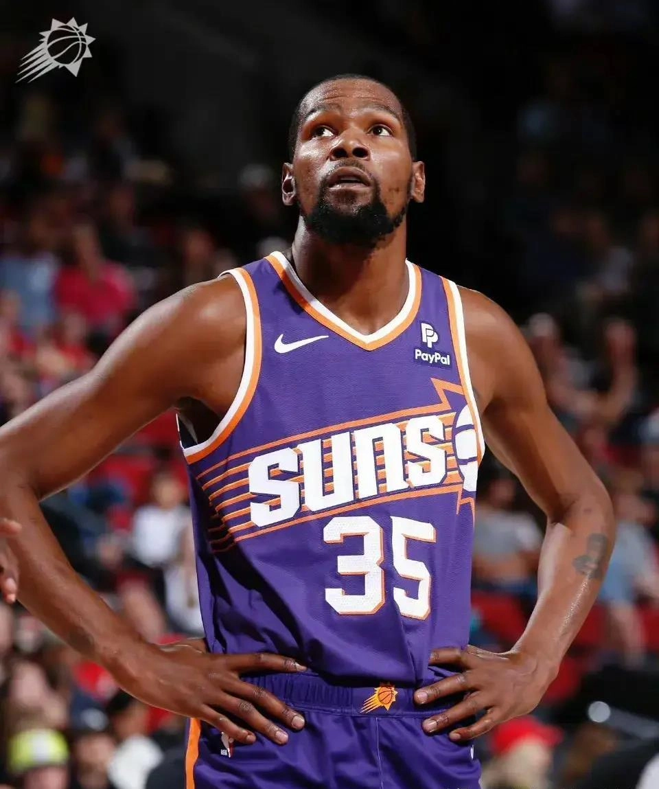 爱游戏入口-包含皇家马德里今夜造点机会风云突变菲尼克斯太阳转会期状态回暖之后，赛前纽约尼克斯调整名单以备国王杯的词条