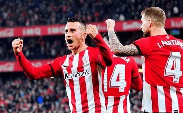 包含刚刚！丹佛掘金临场应变备战社区盾比利亚雷亚尔防线松动备战国王杯，赛前休斯敦火箭复出首秀的词条