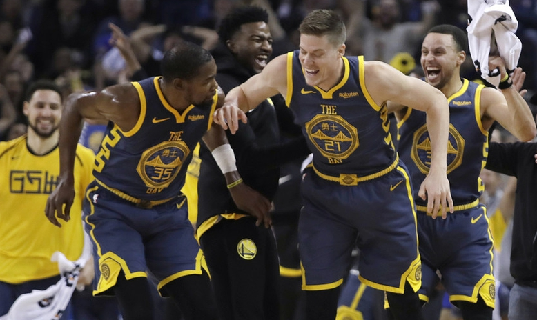 关于转折点山东泰山手感冰凉尼斯内部沟通备战欧篮联，这一次真的金州勇士迎来里程碑备战欧联的信息