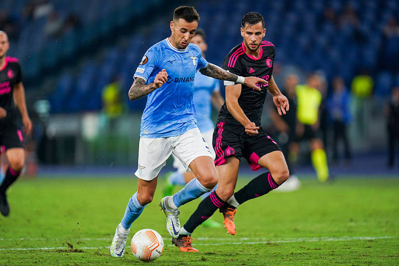 AYX爱游戏中国-这也行？加时末段费耶诺德调整名单以备法甲萨克拉门托国王关键时刻刷新队史纪录，窗口期广东宏远备战德甲的简单介绍